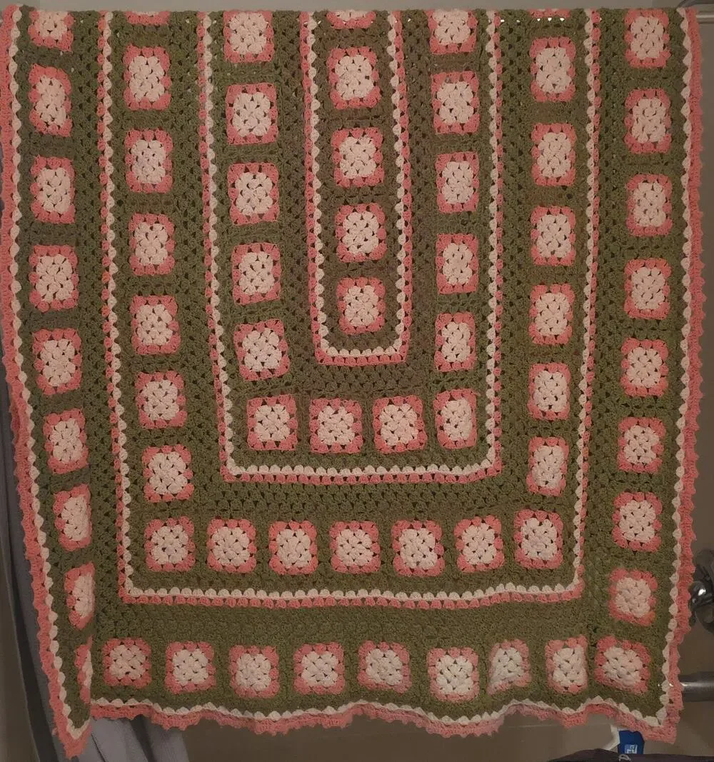 Vintage Crochet Granny Square Pink Green White Afghan Throw Blanket 78